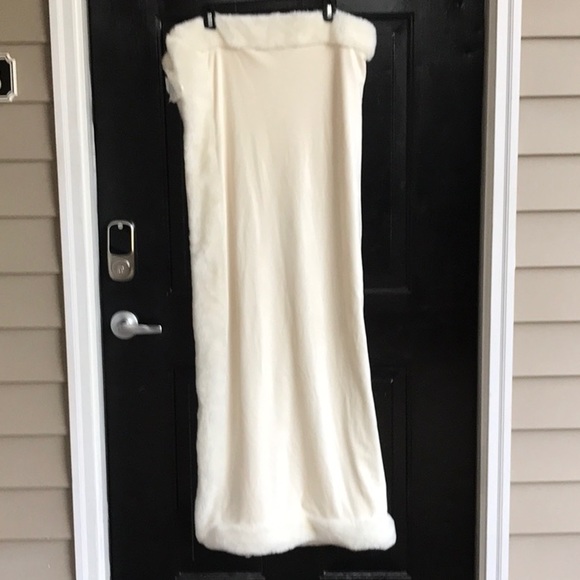 Avon Other - Pretty soft fur trimmed ivory throw.  Size 40x 38